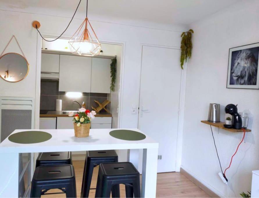 Studio Proche Centre Wifi Parking Apartamento Montpellier Exterior foto